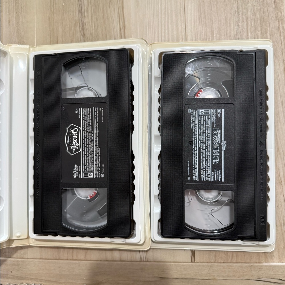 The Rescuers VHS Set - Picture 3 of 3